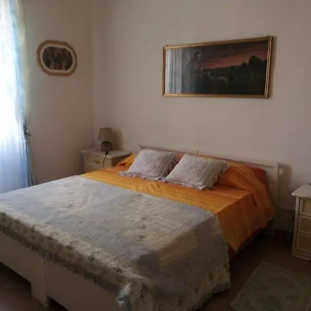 Lungo Mare Apartment *